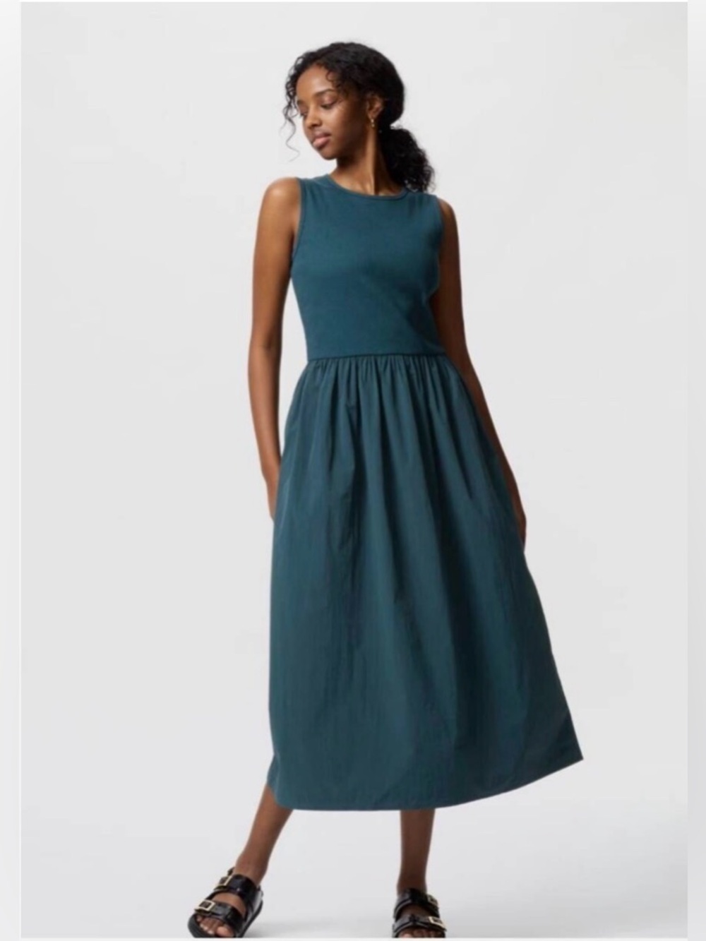 UNIQLO Combination Dress Sleeveless Longer Length- Women's Size S green